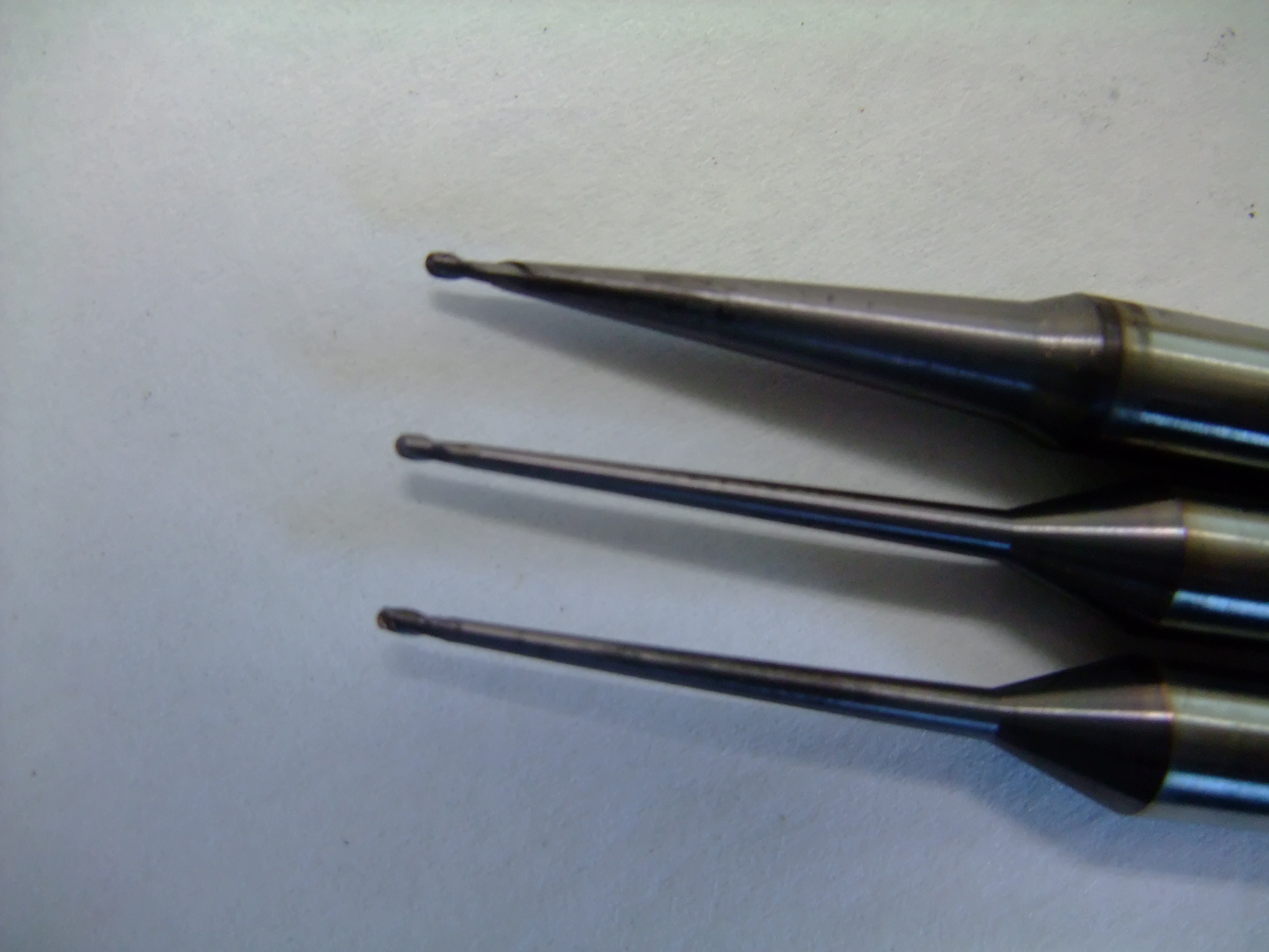 小径ボールエンドミル